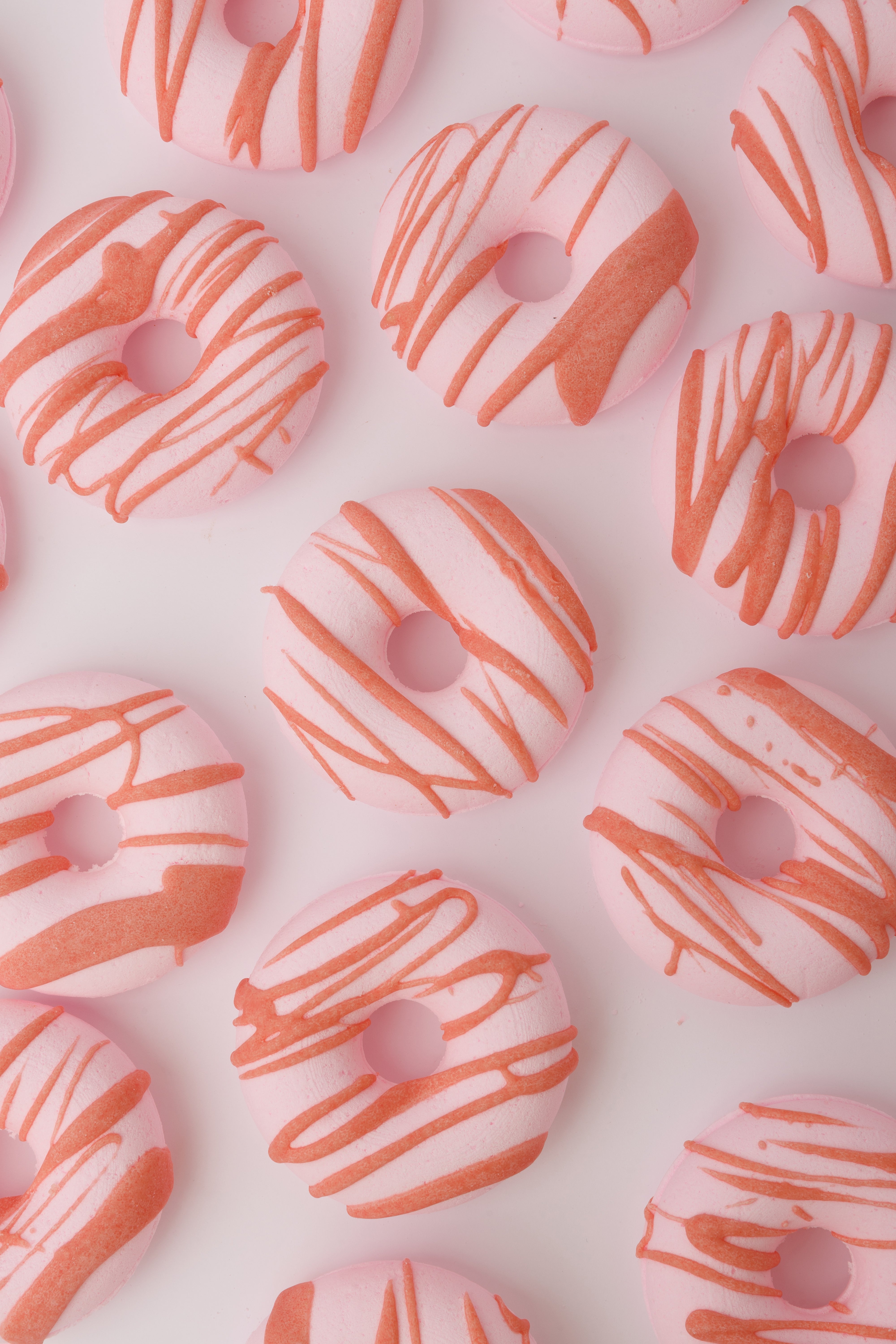 3x Donut jasny róż z polewą czekoladową