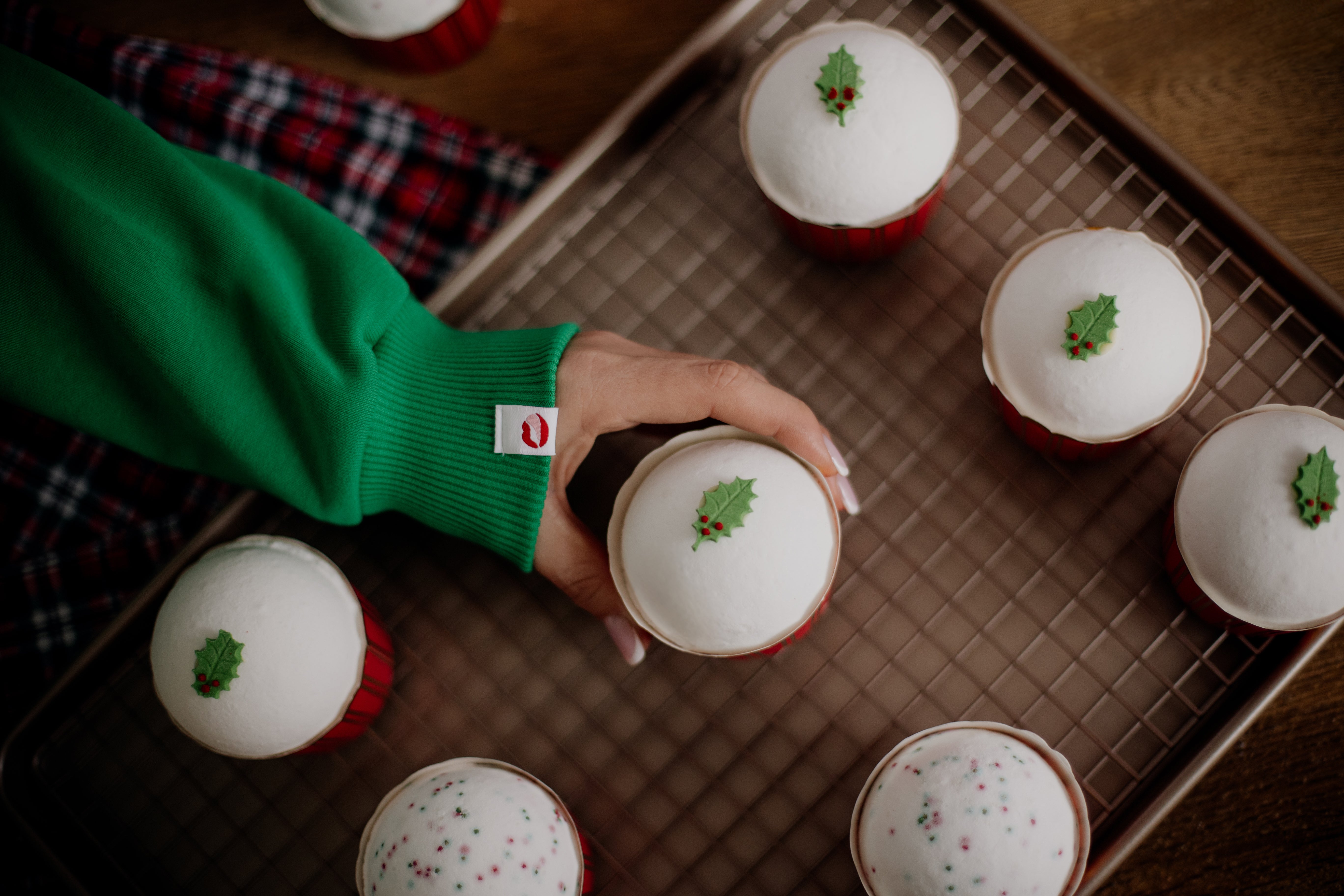 Kula do kąpieli z ostrokrzewem - Merry Kissmas